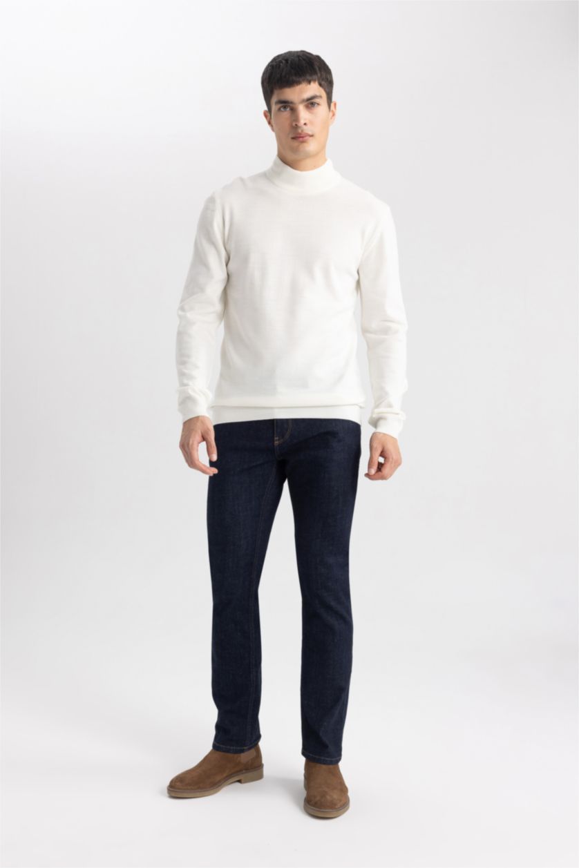 Erkek Ekru Slim Fit Dar Kesim Yarım Balıkçı Yaka Triko Kazak