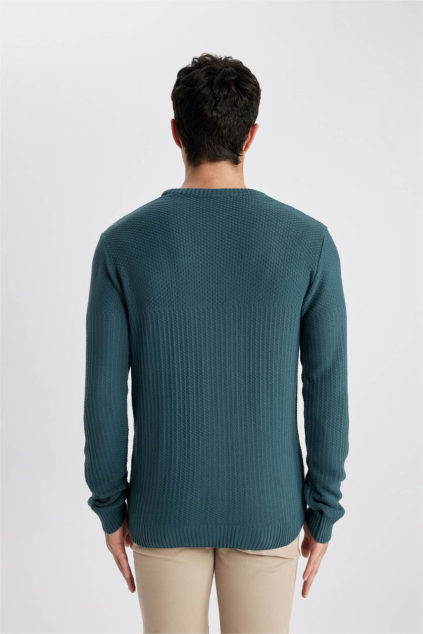 رجال أزرق بلوز صوف قصة عادية