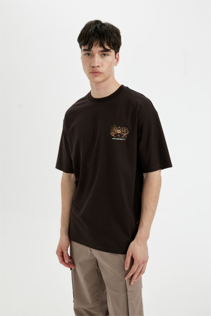 MAN Brown Rick and Morty Comfort Fit T-Shirt