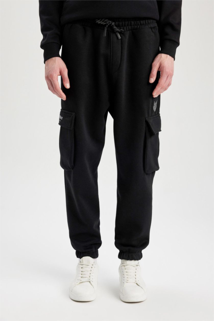 MAN Black Oversize Fit With Cargo Pocket Trousers