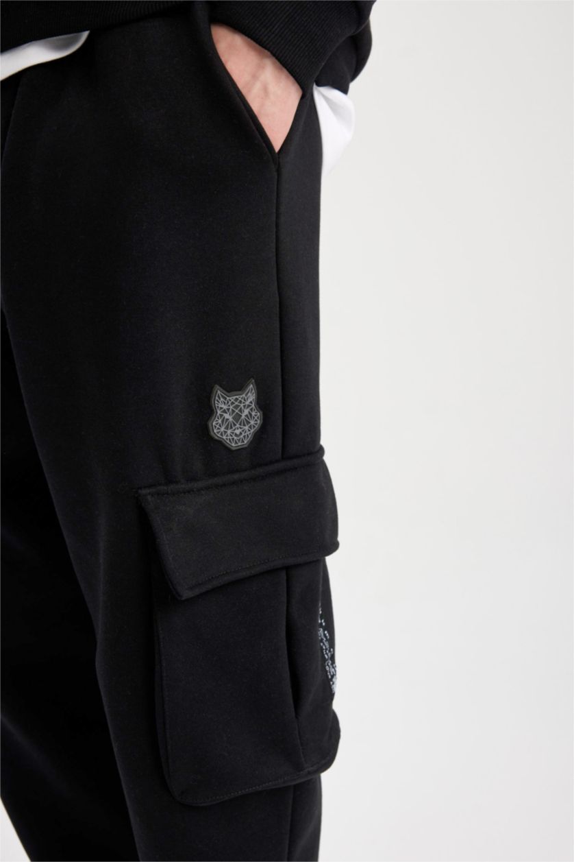 MAN Black Oversize Fit With Cargo Pocket Trousers