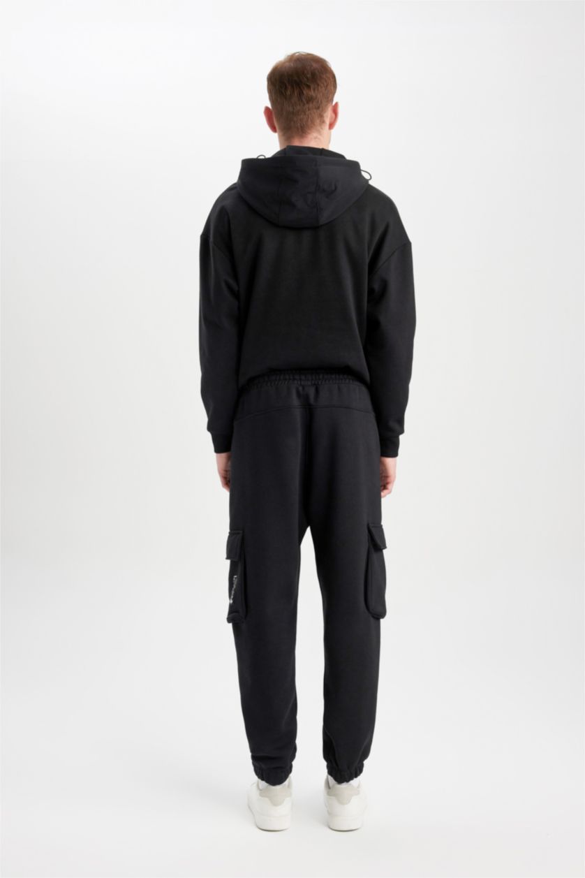 MAN Black Oversize Fit With Cargo Pocket Trousers
