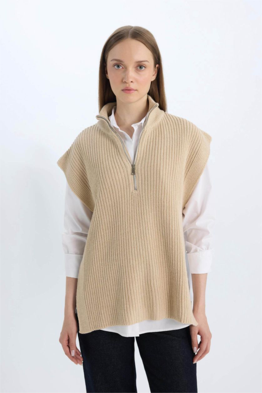 FEMME Beige Pull tricot sans manches à col roulé et Coupe régulière