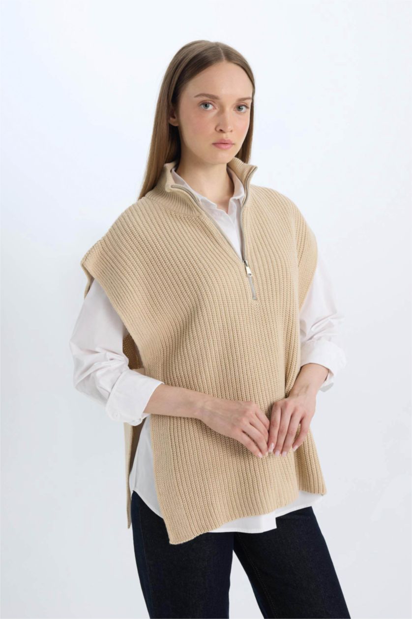 FEMME Beige Pull tricot sans manches à col roulé et Coupe régulière
