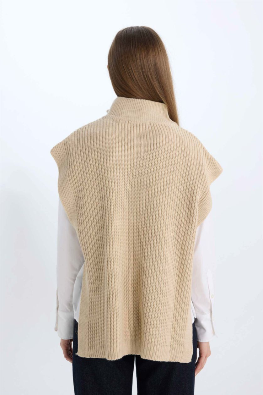 FEMME Beige Pull tricot sans manches à col roulé et Coupe régulière