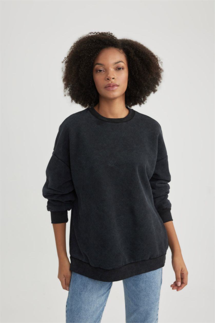 حريمي أسود سويت شيرت اوفر سايز برقبة مستديرة