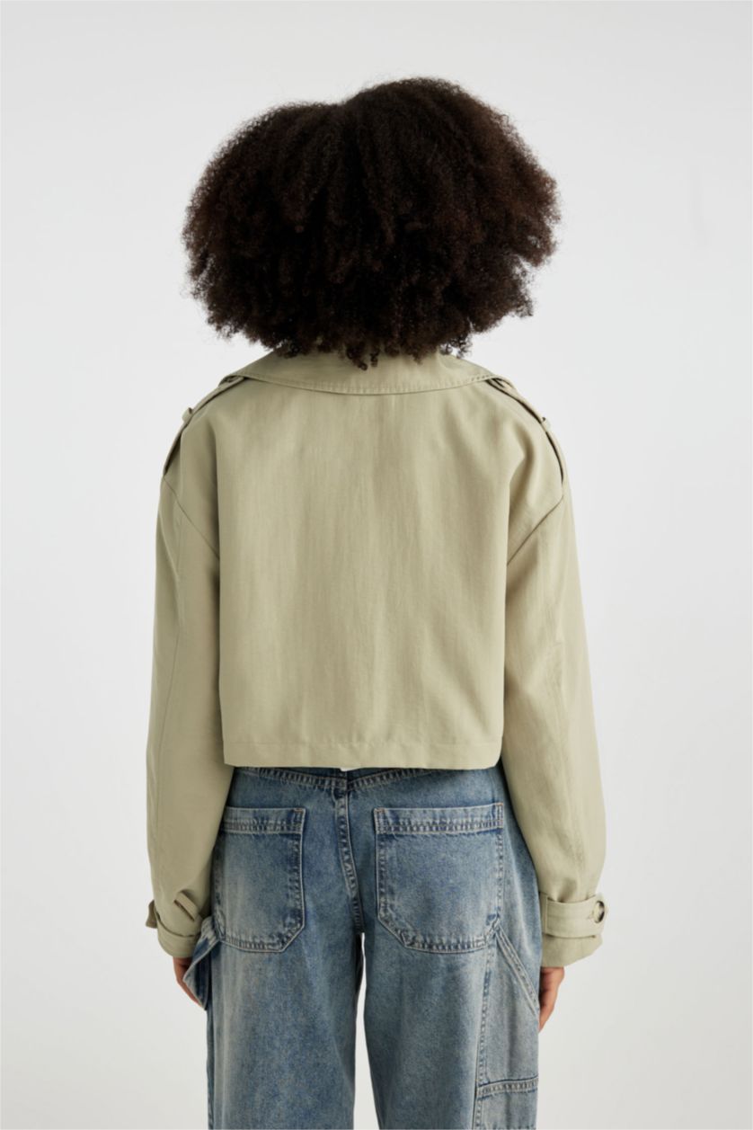 نساء كاكي فاتح ترانش كوت كروب قصير قصة عادية