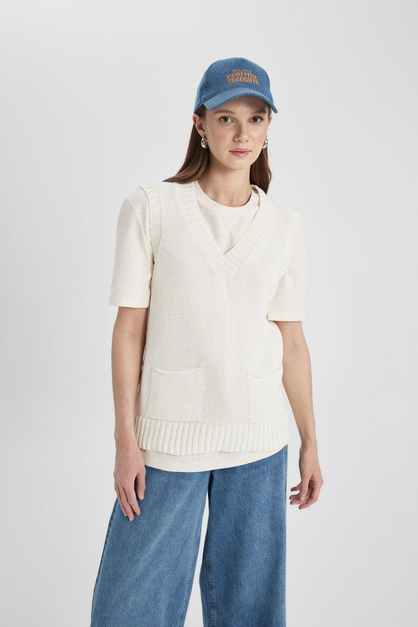 WOMAN Ecru Regular Fit Polo Neck Vest