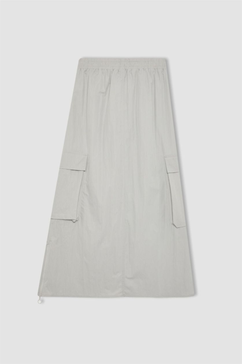 حريمي رمادي فاتح جيبة طويلة باراشوت بقصة A