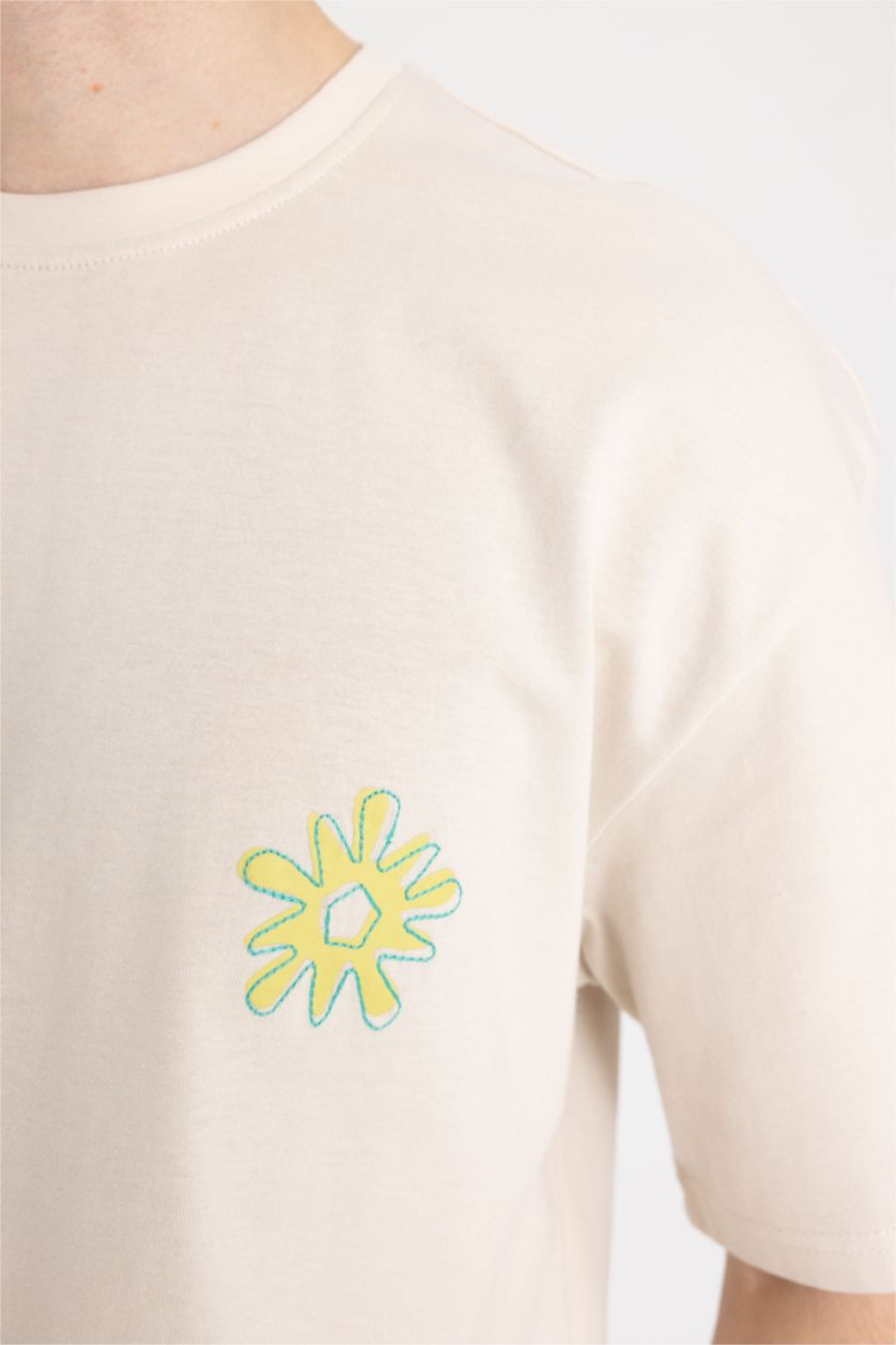 رجال اللون الرملي تيشيرت نص ردن اوفر سايز بطبعة من الخلف