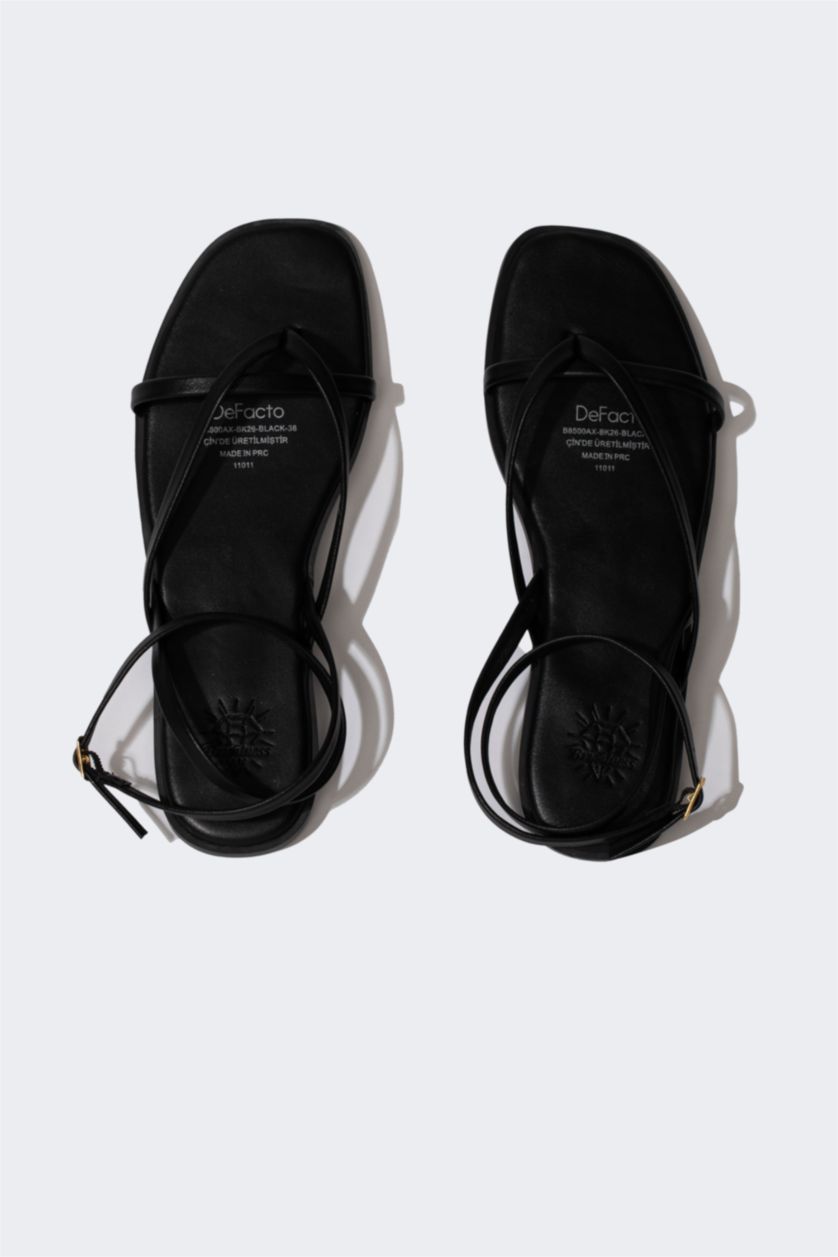 WOMAN Black Woman Lace-up Flat Heel Sandals