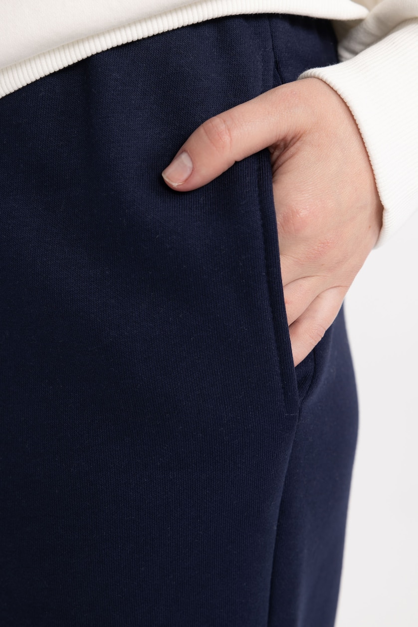 Kadın Lacivert Regular Fıt Kalın Sweatshirt Kumaşı Pantolon