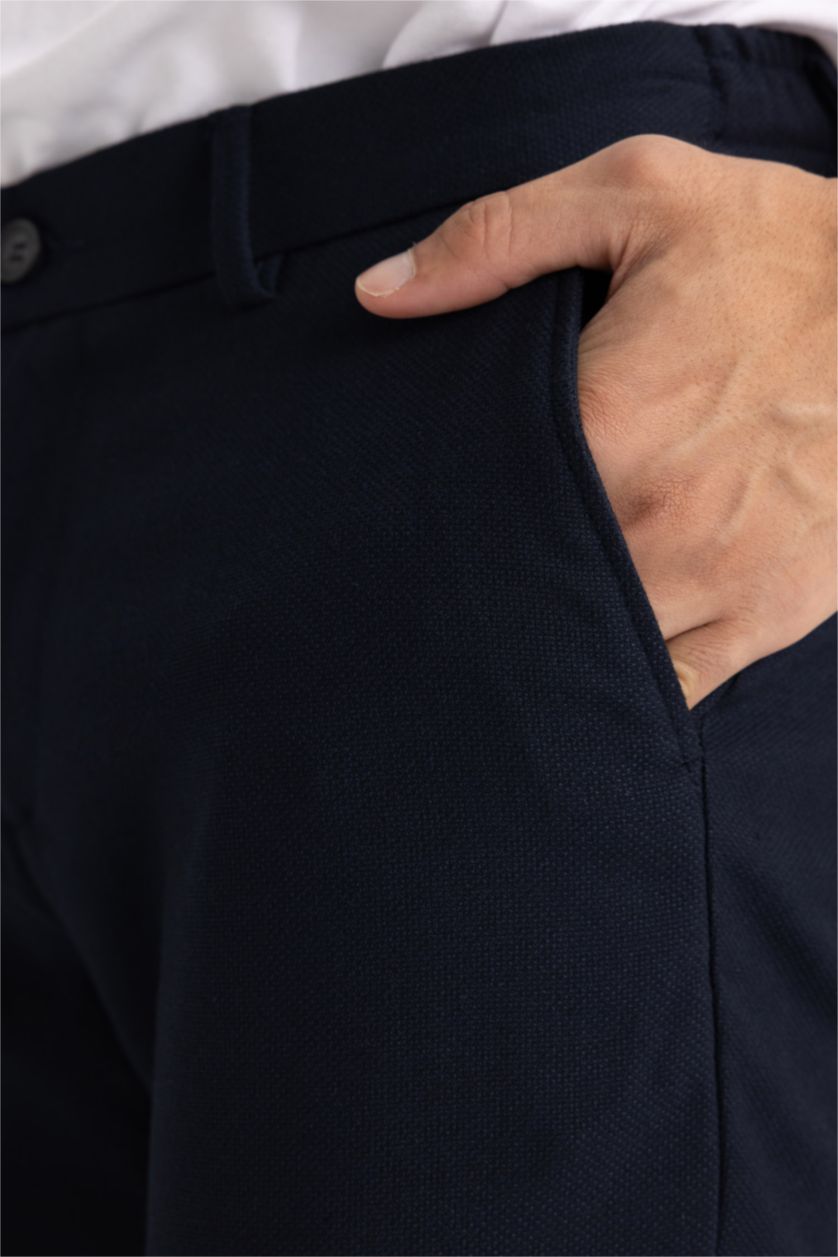 MAN NAVY Jogger Pants