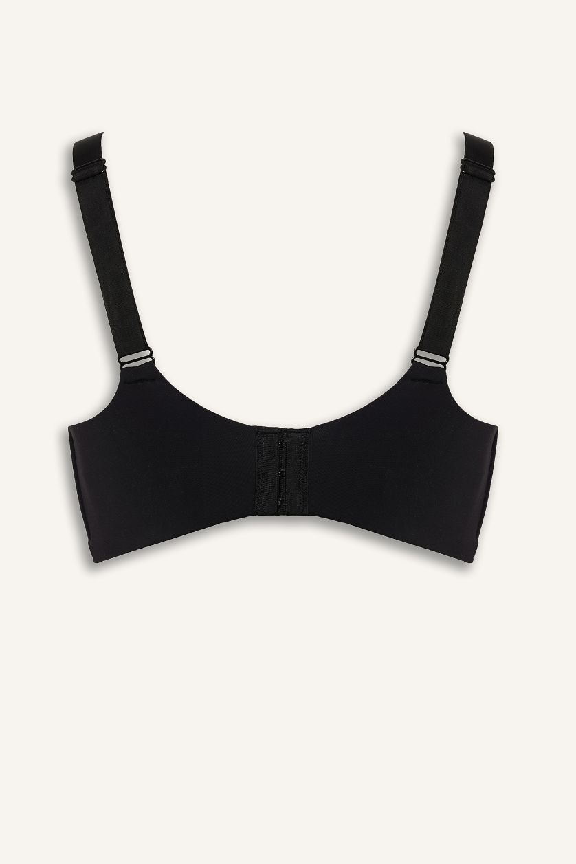 Woman Black Fall in Love With Pad Bra