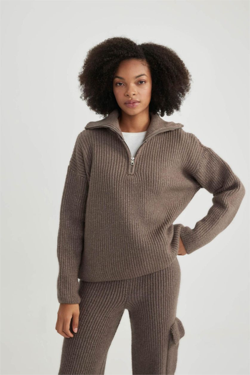 WOMAN Beige Oversize Fit Polo Collar Pullover