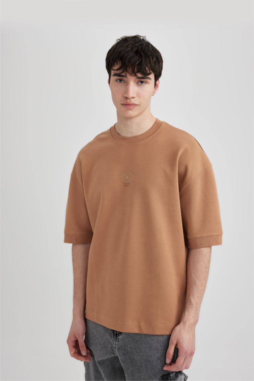 Erkek Camel Loose Fit Bisiklet Yaka Baskılı Ağır Kumaş Kısa Kollu Tişört