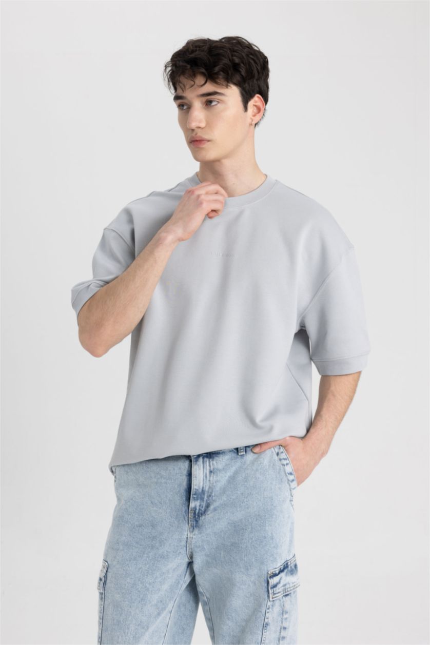 MAN Light Grey Loose Fit Crew Neck Printed Heavy Fabric T-Shirt