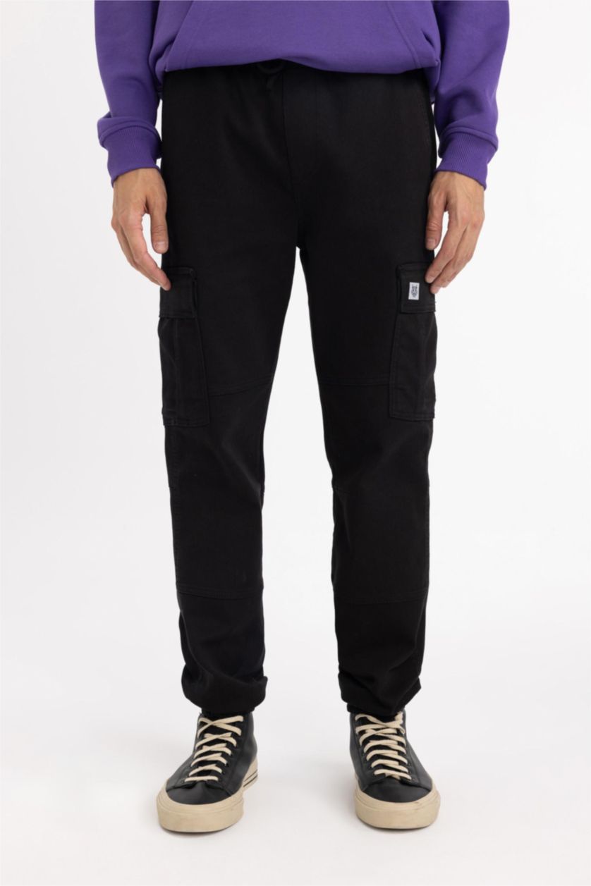 رجال أسود بنطرون كارجو قصة عادية بساق مطاطي بجيب