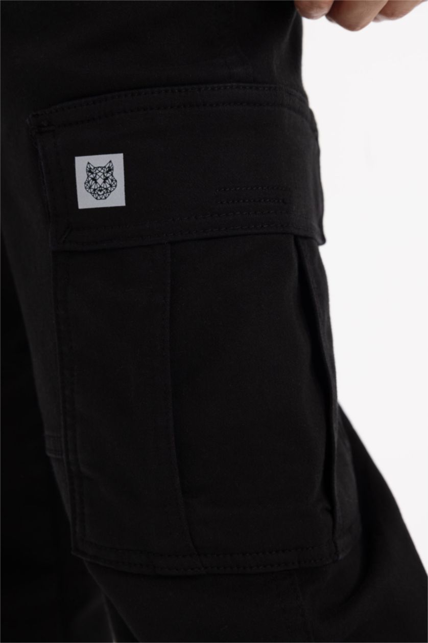 رجال أسود بنطرون كارجو قصة عادية بساق مطاطي بجيب