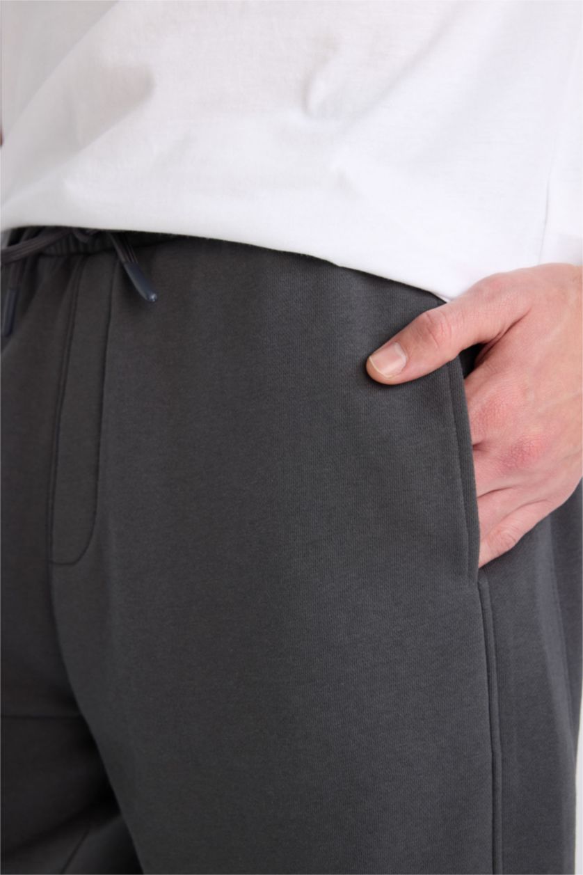 رجال أنثرا شورت عادي قصة عادية