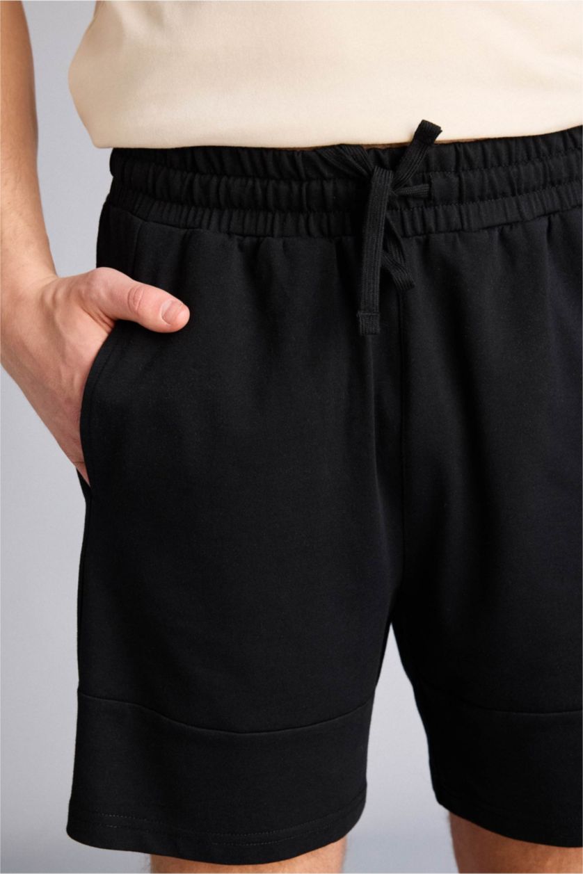 Man Black Slim Fit Super Skinny Hem Shorts