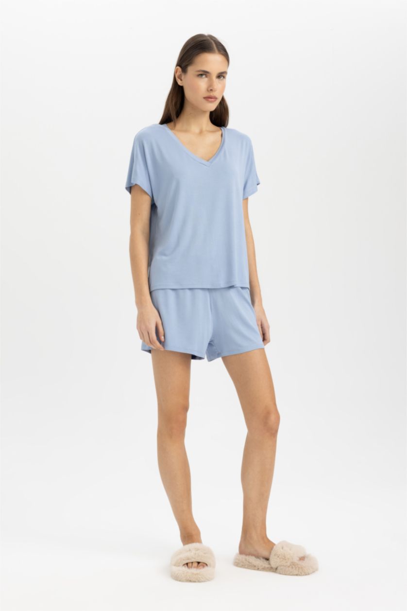 Kadın Mavi Pijama Takımı V Yaka Kısa Kollu Üst Beli Lastikli Şort Altı-Fall in Love