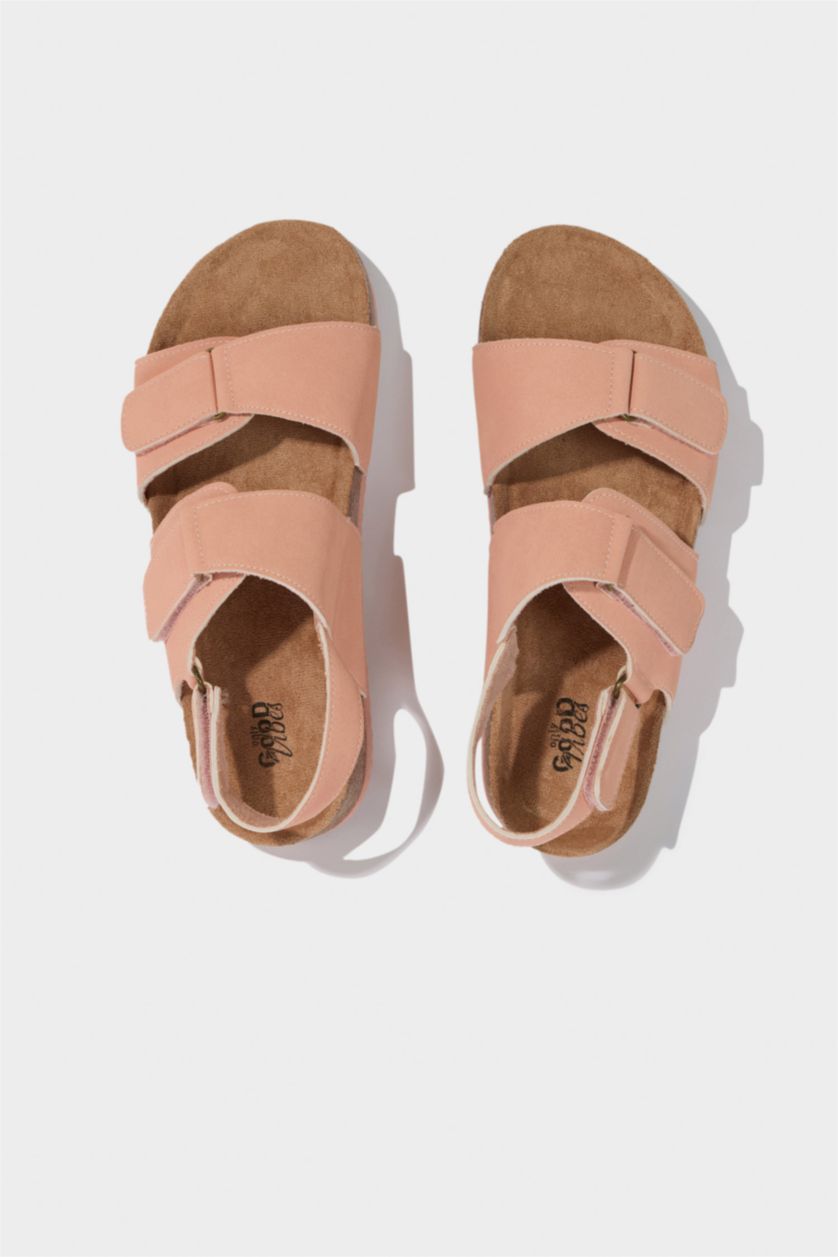 بنات Peach صندل بكعب مسطح