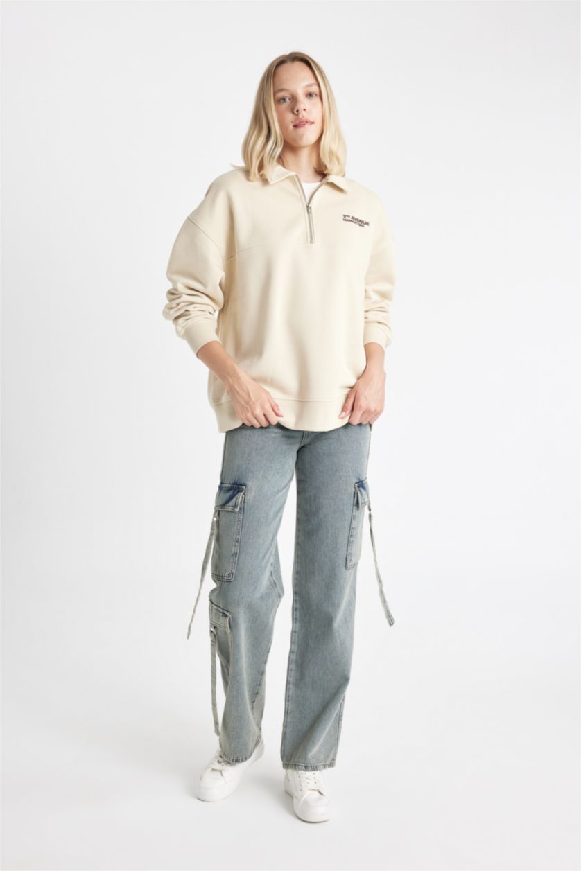 Kadın Bej Regular Fit Fermuarlı Polo Yaka Baskılı Kalın Sweatshirt