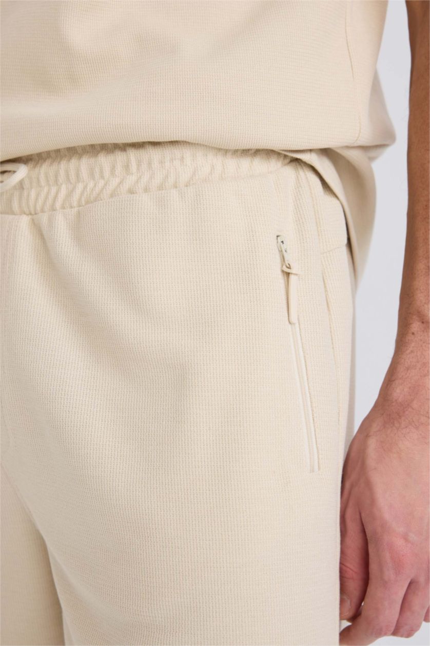 رجال اللون الحجري شورت عادي بقصة عادية