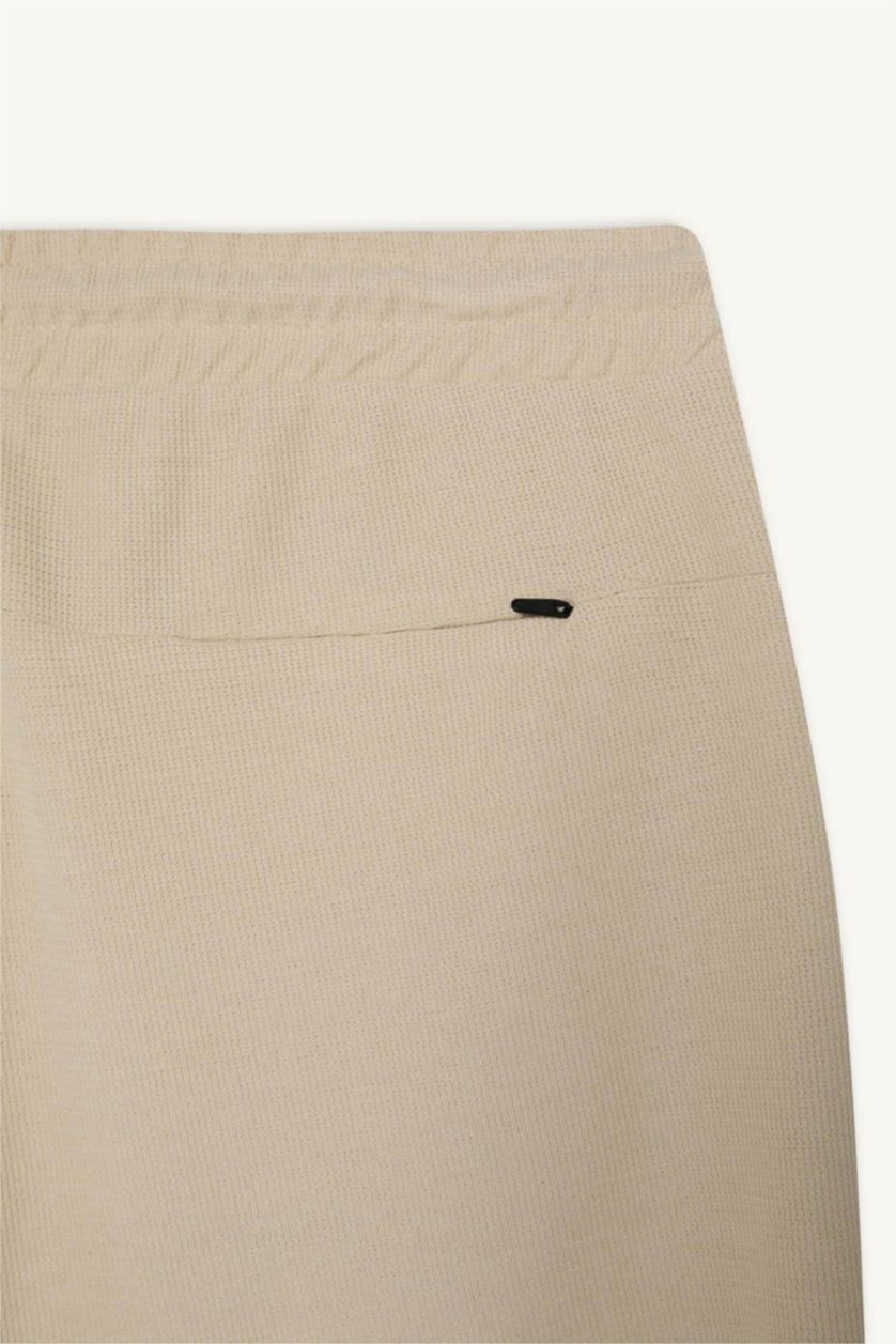 رجال اللون الحجري شورت عادي بقصة عادية