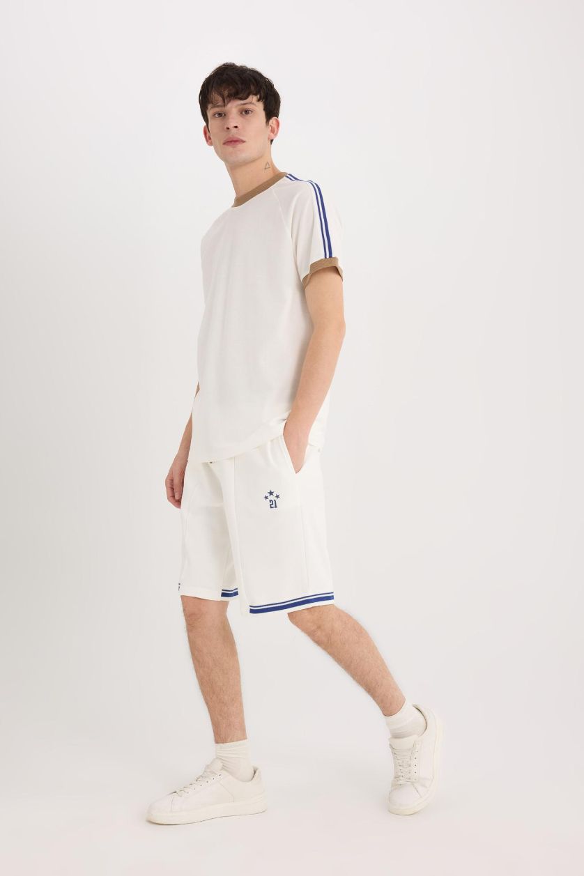 MAN Ecru Regular Fit Regular Hem Shorts