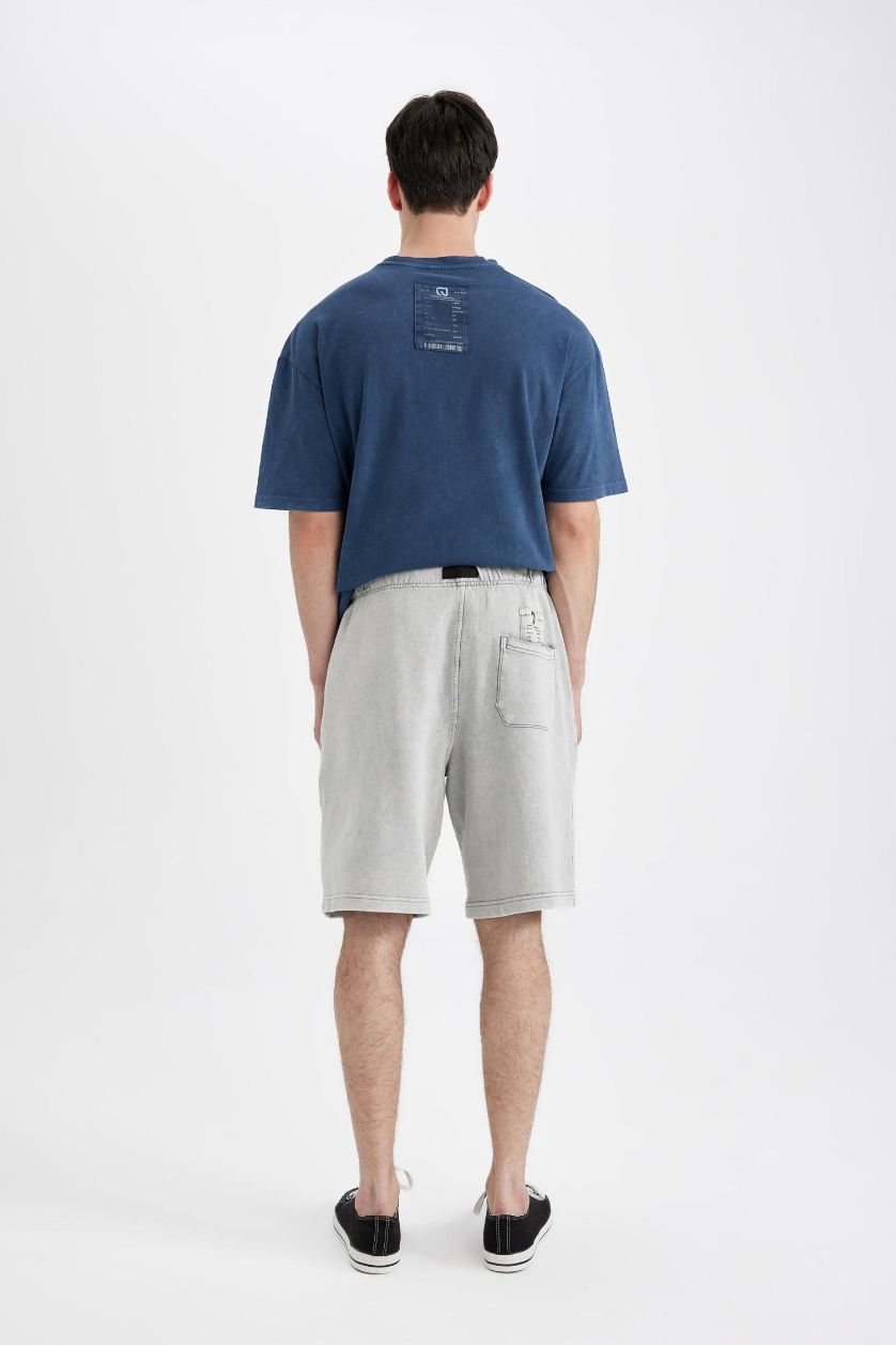 MAN Grey Oversize Regular Hem Shorts