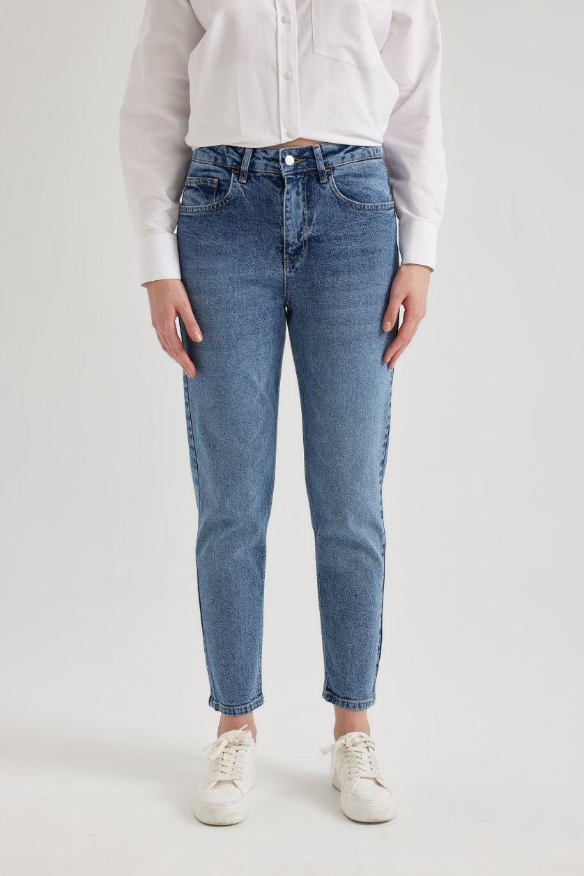 حريمي أزرق بنطلون جينز موم فيت بخصر عالي