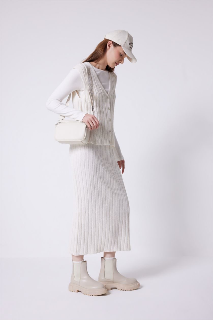 نساء بيج فاتح تنورة طويلة تريكو قصة عادية