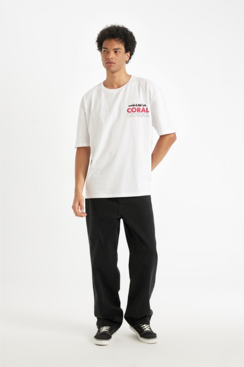 Erkek Beyaz %100 Pamuk Oversize Geniş Kalıp Bisiklet Yaka Sırt Baskılı Kısa Kollu Tişört