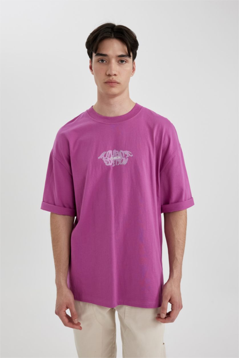 Man Purple Loose Fit Crew Neck Back Printed T-Shirt