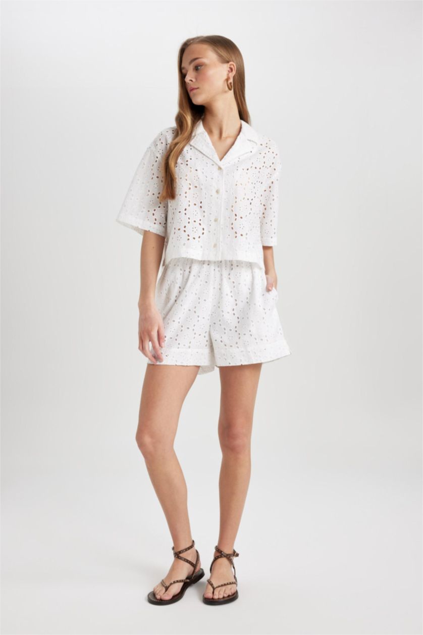 WOMAN White Regular Fit High Waist Embroidery Shorts