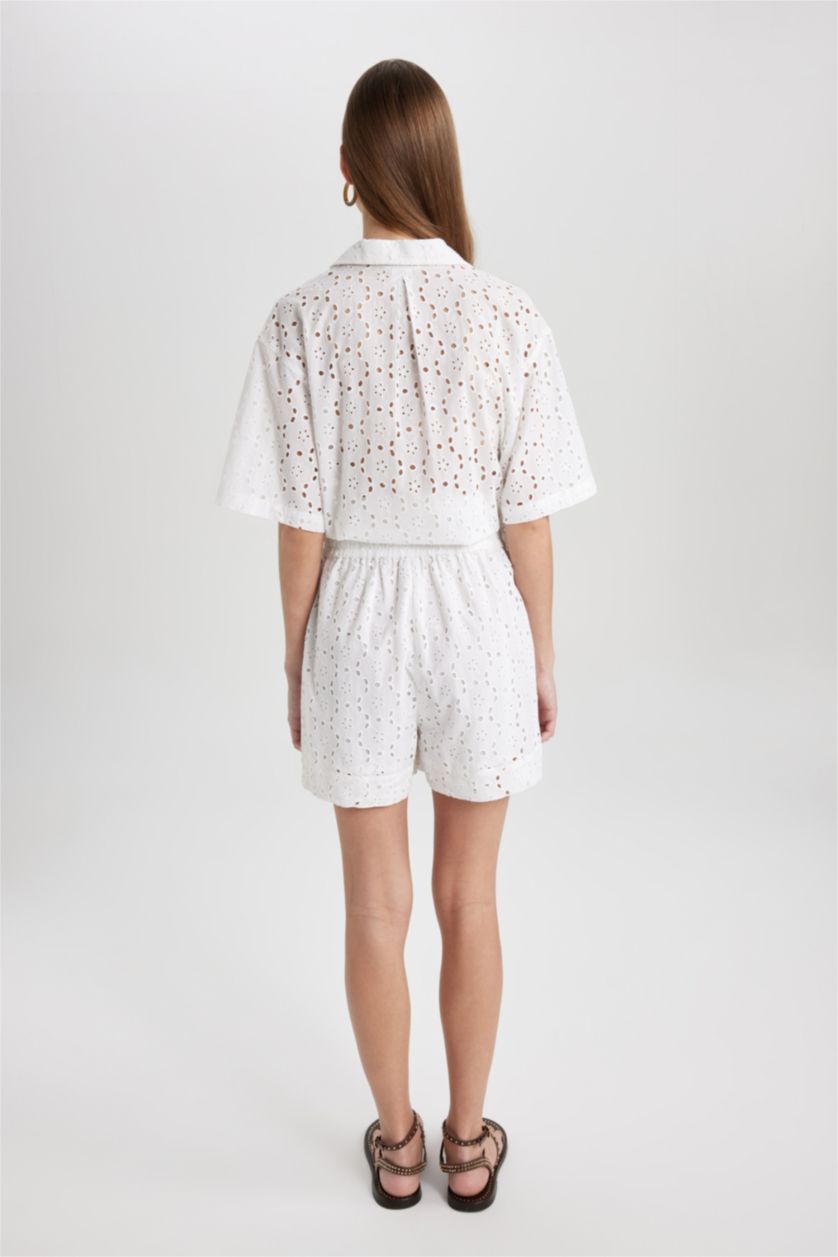 WOMAN White Regular Fit High Waist Embroidery Shorts