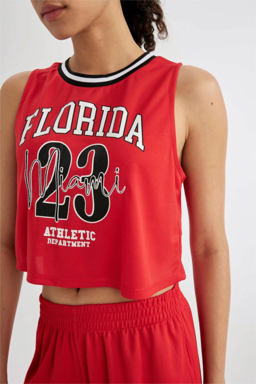 WOMAN Red DeFactoFit Crew Neck Printed Crop Top