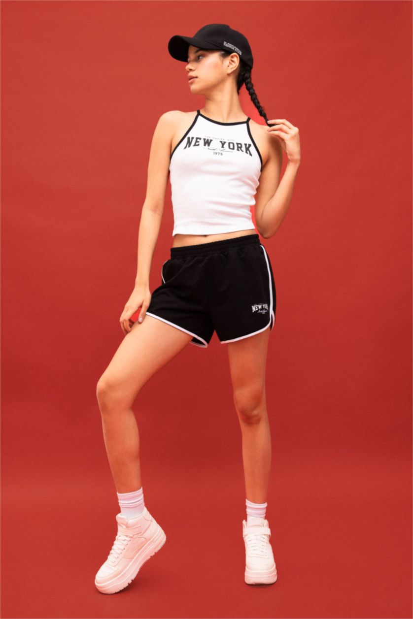 نساء أسود شورت قصير بطبعة شعار من DeFactoFit