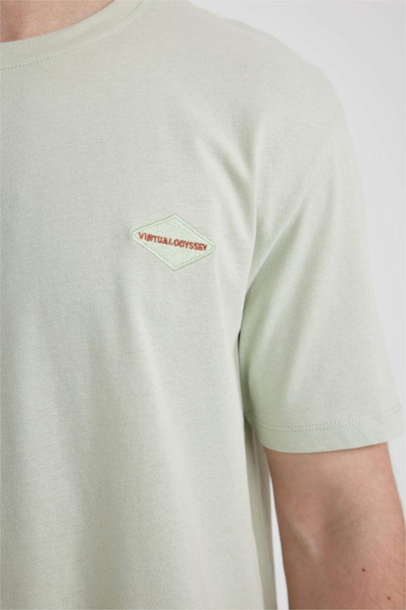 MAN Mint Regular Fit Crew Neck Printed T-Shirt