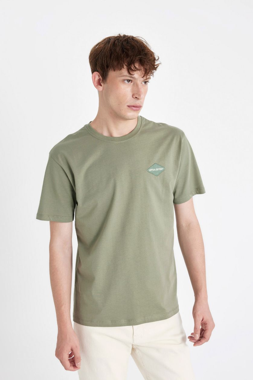 رجالي كاكي تيشيرت نص كم مطبوع قصة عادية