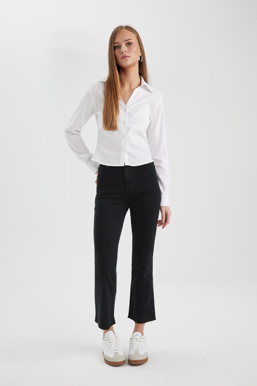 WOMAN Black Flare Fit High Waist Ankle Length Crop Jeans