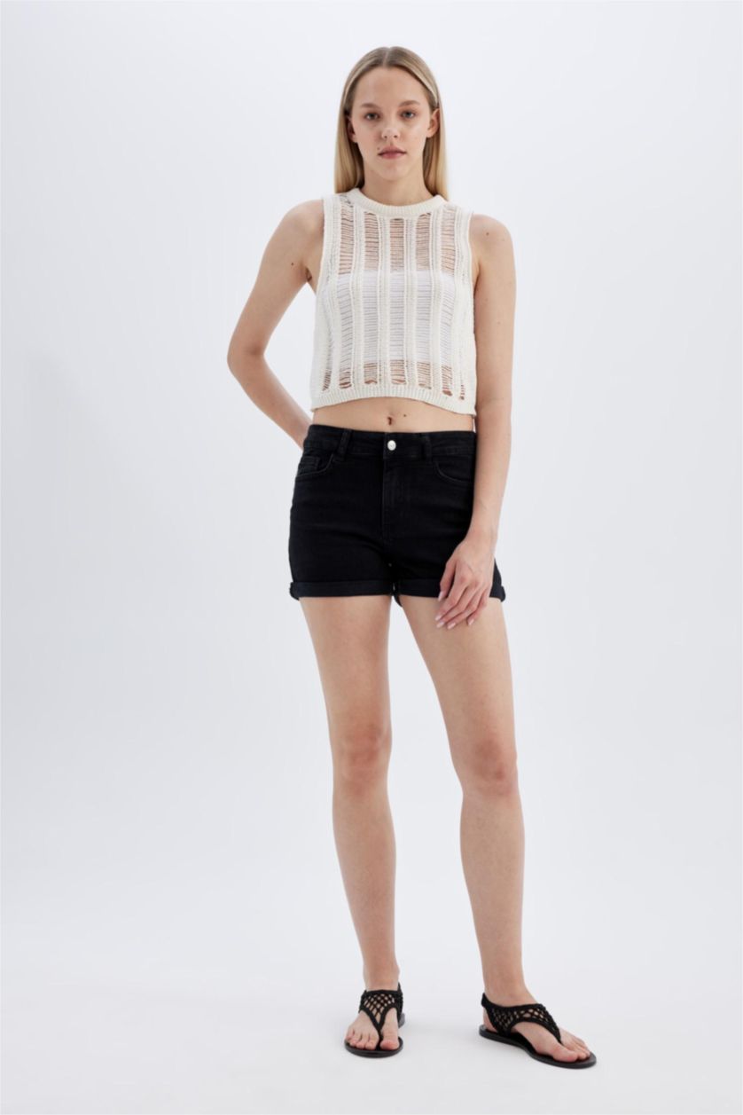 Woman Black High Waist Fold-Ankle Denim Shorts