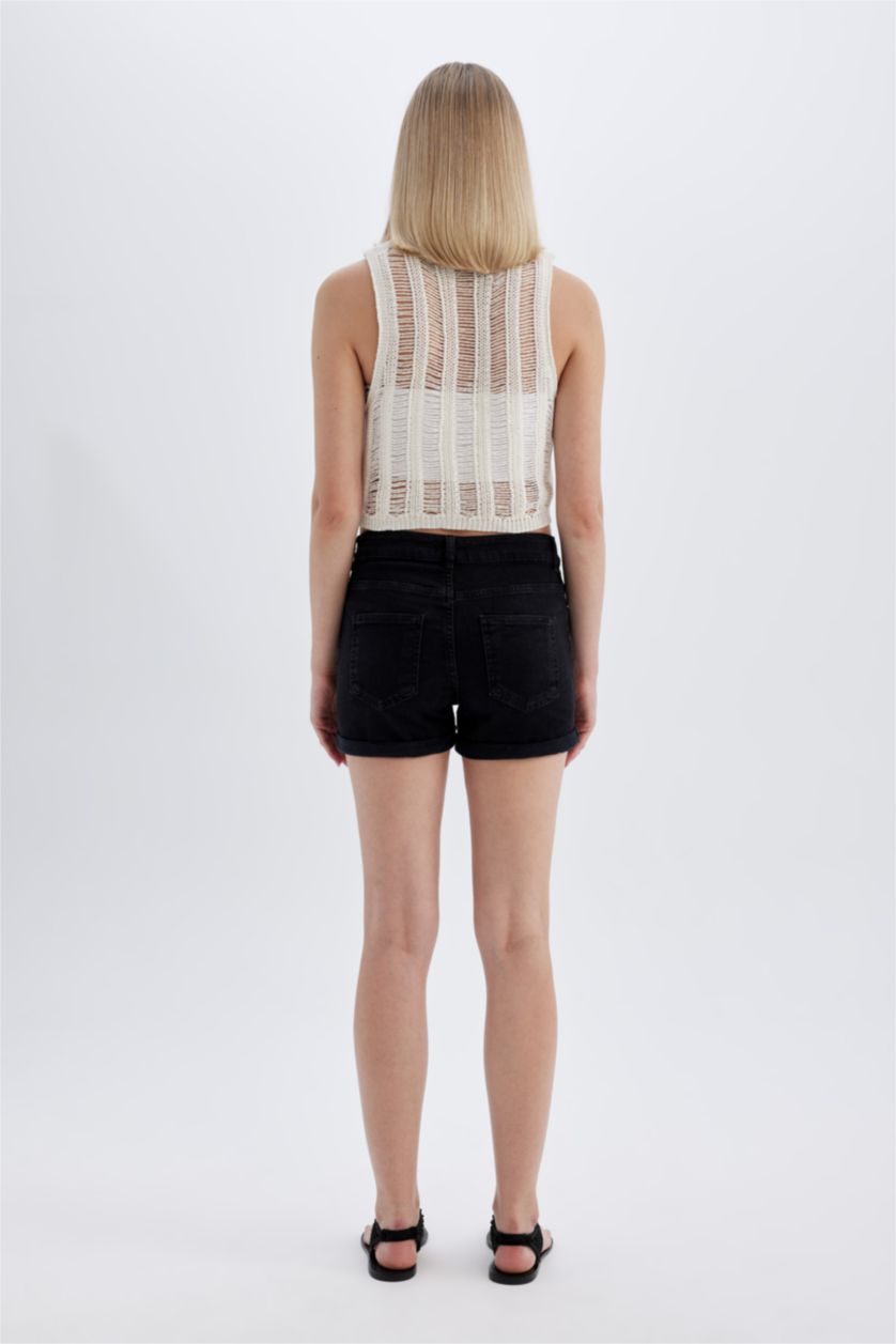 Woman Black High Waist Fold-Ankle Denim Shorts