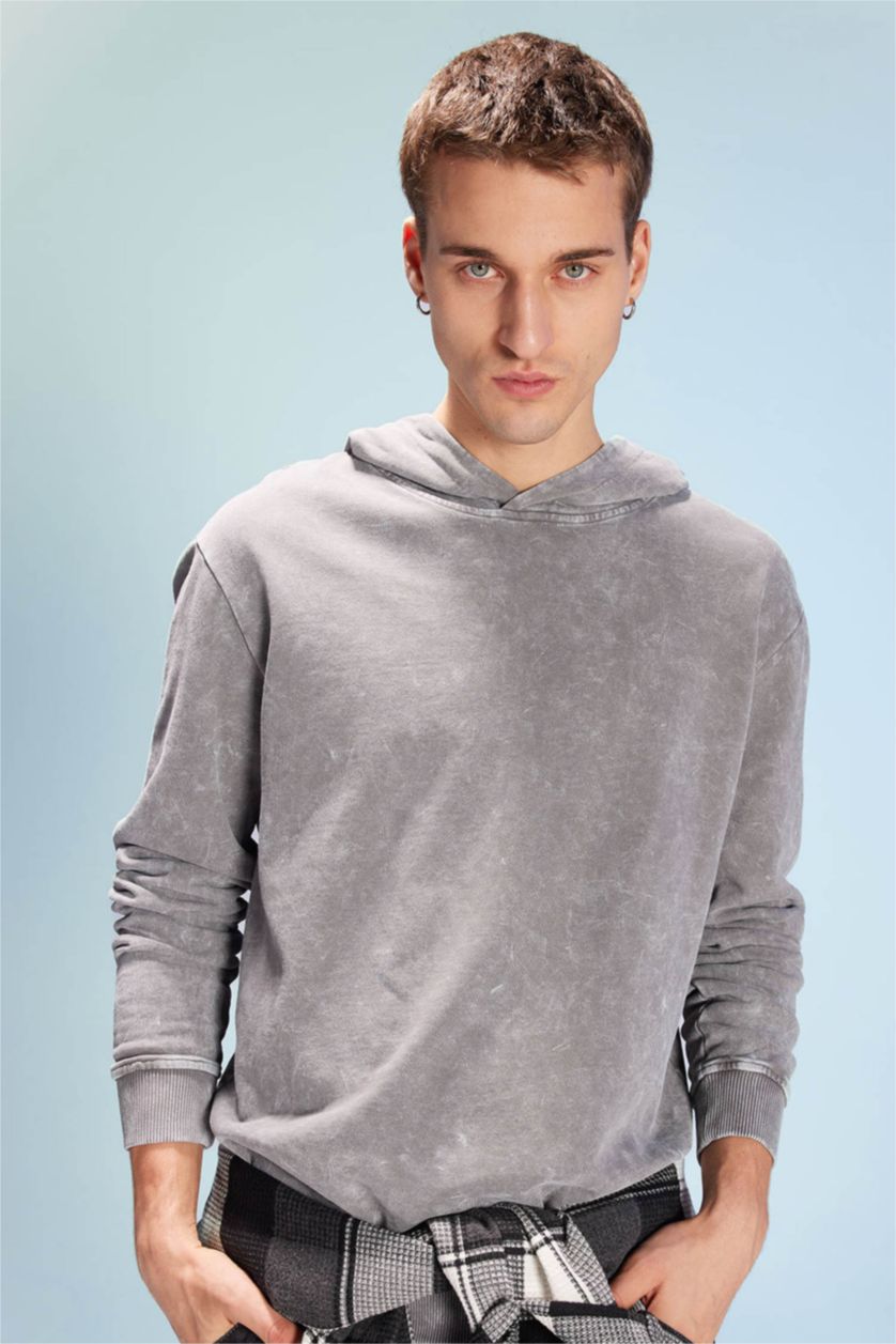 MAN Grey Regular Fit Hooded Washed Effect Basic Sweatshirt