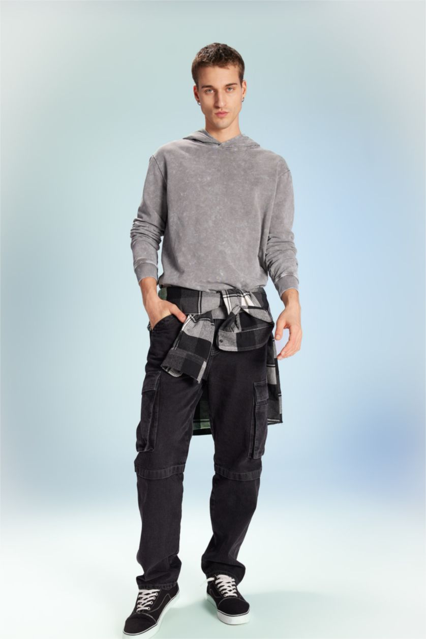 MAN Grey Regular Fit Hooded Washed Effect Basic Sweatshirt