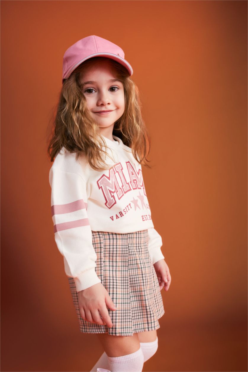 طفلة صغيرة بيج فاتح سويت شيرت بناتي قصة عادية برقبة بولو