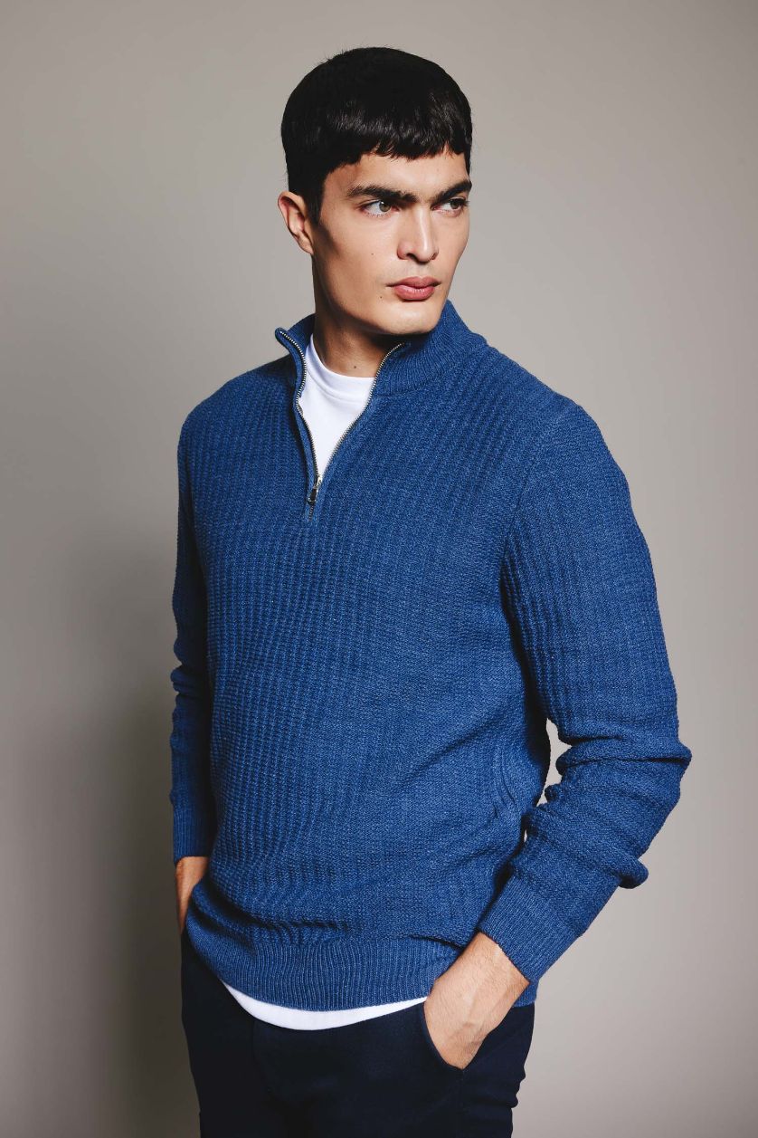 رجال نيلي بلوز تريكو قصة عادية بياخة عالية بسحاب