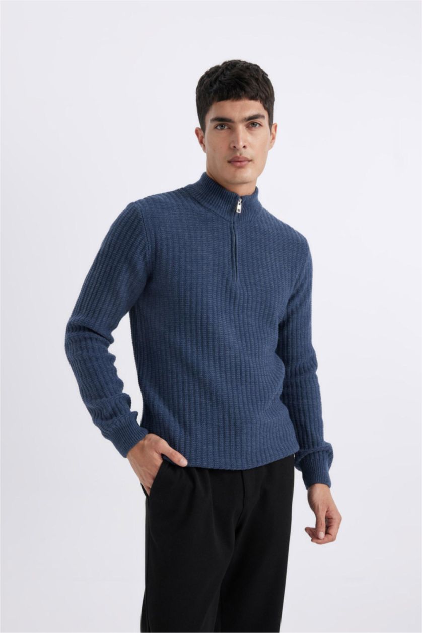 رجال نيلي بلوز تريكو قصة عادية بياخة عالية بسحاب